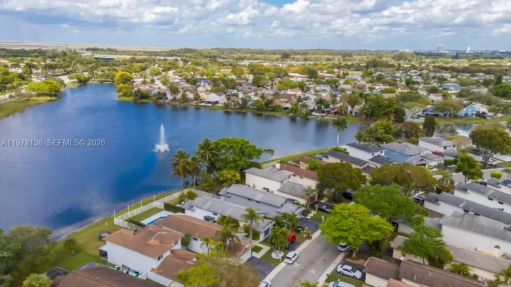 529 Lakeside Cir, Sunrise, Florida 33326, Sunrise, Florida 33326, 3 Bedrooms Bedrooms, ,2 BathroomsBathrooms,Residential,For Sale,529 Lakeside Cir, Sunrise, Florida 33326,A11978138