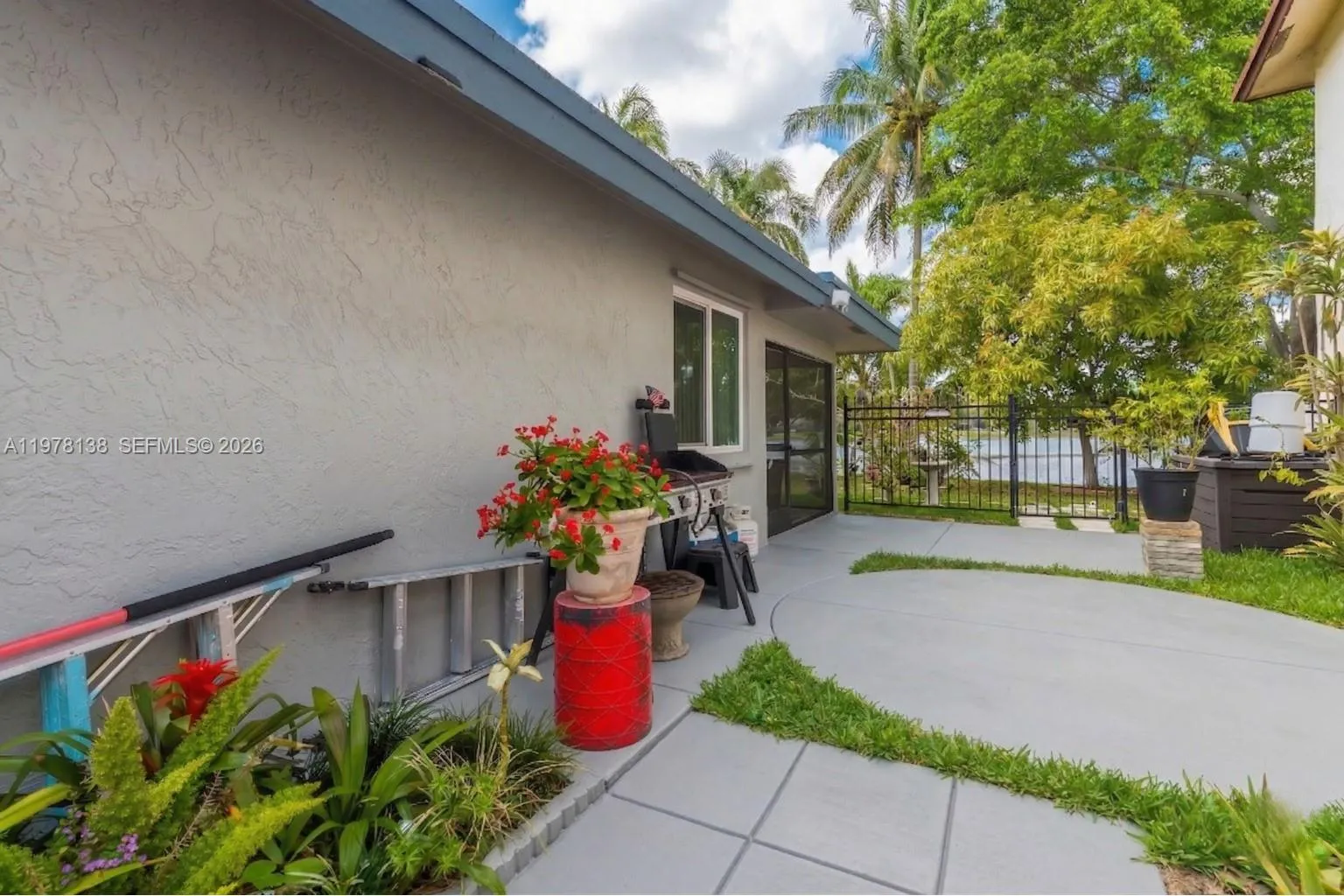 529 Lakeside Cir, Sunrise, Florida 33326, Sunrise, Florida 33326, 3 Bedrooms Bedrooms, ,2 BathroomsBathrooms,Residential,For Sale,529 Lakeside Cir, Sunrise, Florida 33326,A11978138