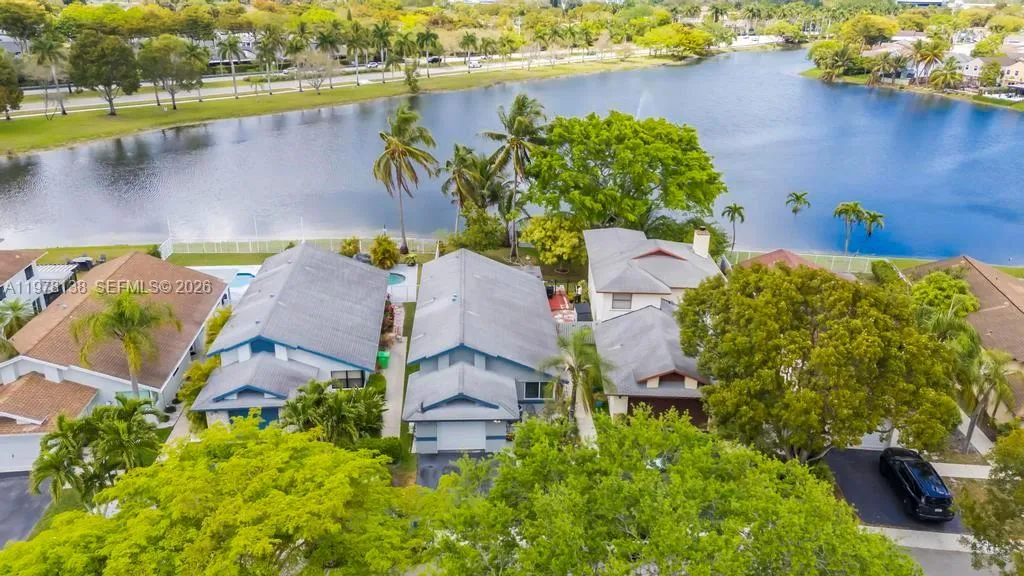 529 Lakeside Cir, Sunrise, Florida 33326, Sunrise, Florida 33326, 3 Bedrooms Bedrooms, ,2 BathroomsBathrooms,Residential,For Sale,529 Lakeside Cir, Sunrise, Florida 33326,A11978138