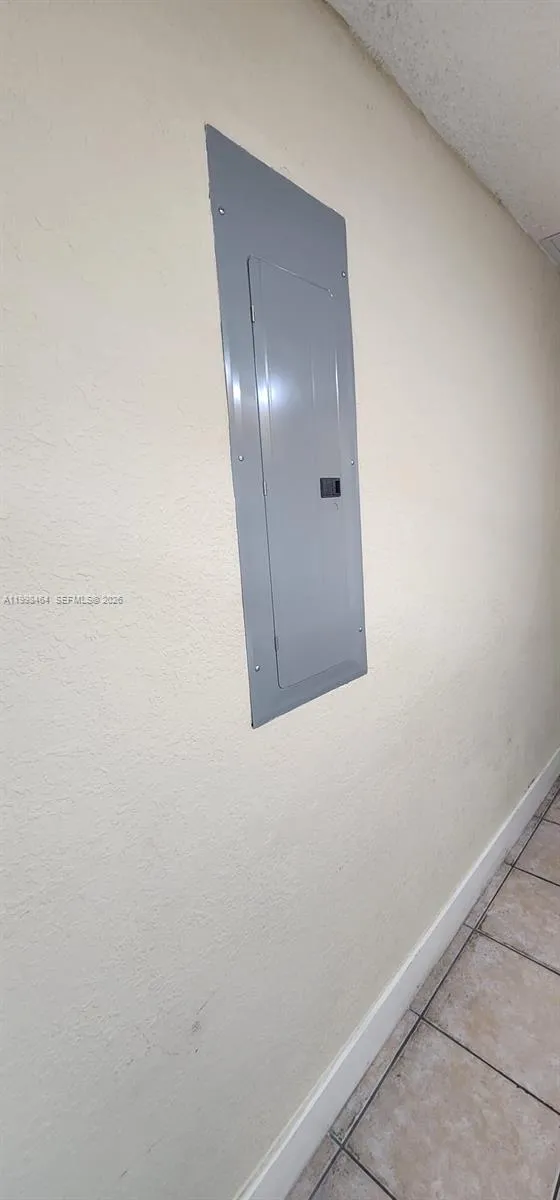 880 E 26th St, Hialeah, Florida 33013, Hialeah, Florida 33013, 4 Bedrooms Bedrooms, ,3 BathroomsBathrooms,Residential,For Sale,880 E 26th St, Hialeah, Florida 33013,A11998464