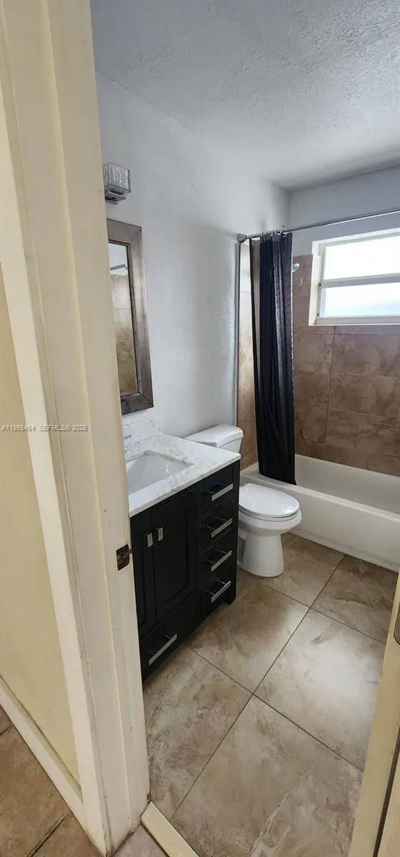 880 E 26th St, Hialeah, Florida 33013, Hialeah, Florida 33013, 4 Bedrooms Bedrooms, ,3 BathroomsBathrooms,Residential,For Sale,880 E 26th St, Hialeah, Florida 33013,A11998464