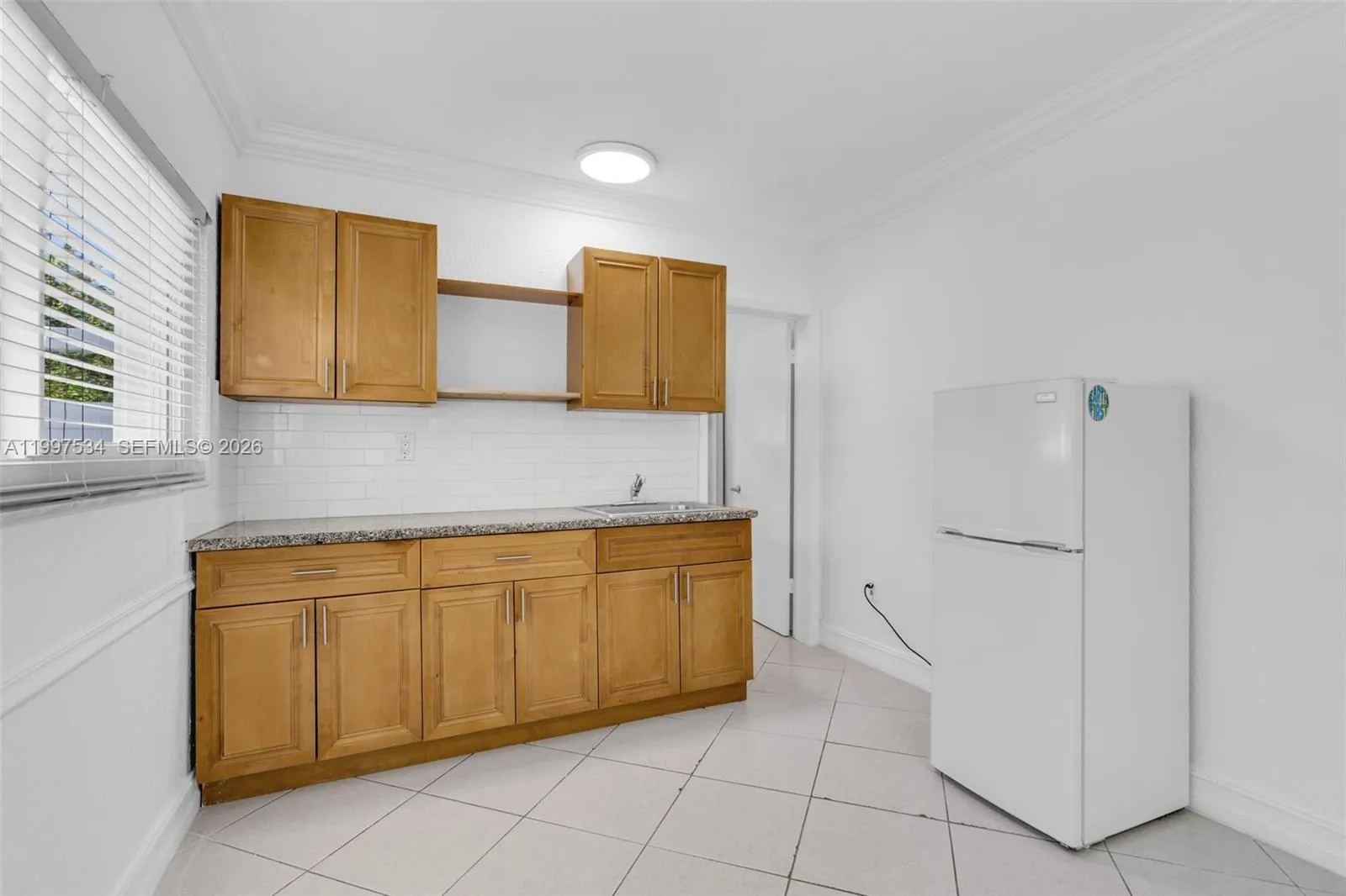 201 Sw 51st Ct 3, Miami, Florida 33134, Miami, Florida 33134, 1 Bedroom Bedrooms, ,1 BathroomBathrooms,Residential Lease,For Rent,201 Sw 51st Ct 3, Miami, Florida 33134,A11997534