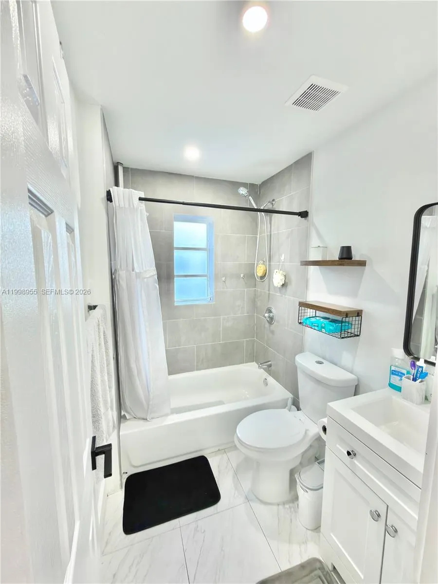 17710 Sw 102nd Ave, Miami, Florida 33157, Miami, Florida 33157, 3 Bedrooms Bedrooms, ,2 BathroomsBathrooms,Residential,For Sale,17710 Sw 102nd Ave, Miami, Florida 33157,A11998955