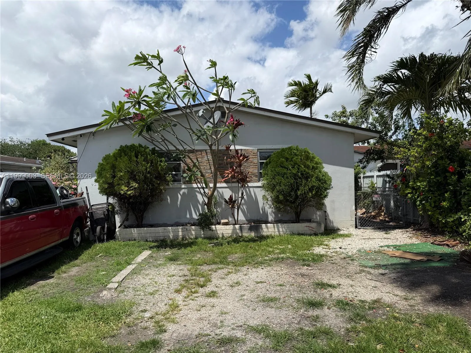9283 Sw 39th St, Miami, Florida 33165, Miami, Florida 33165, ,Residential Income,For Sale,9283 Sw 39th St, Miami, Florida 33165,A11999003