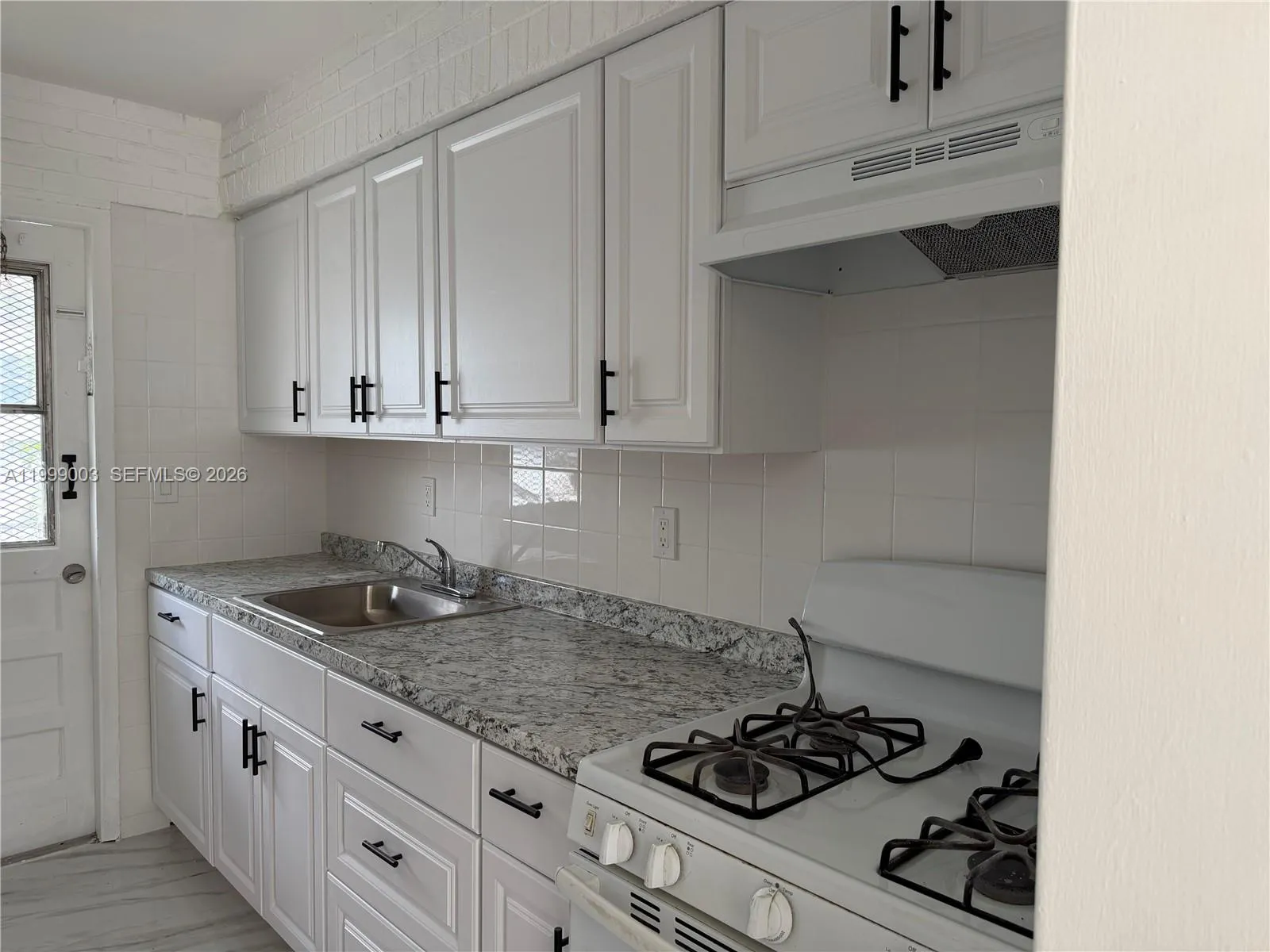 9283 Sw 39th St, Miami, Florida 33165, Miami, Florida 33165, ,Residential Income,For Sale,9283 Sw 39th St, Miami, Florida 33165,A11999003