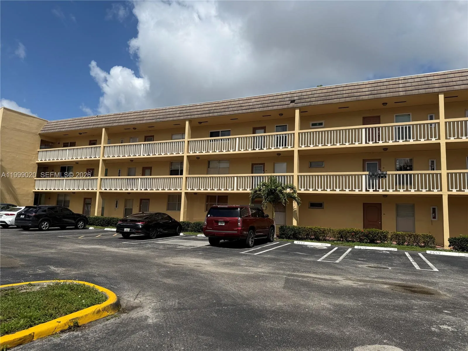 5851 Nw 62nd Ave 305, Tamarac, Florida 33319, Tamarac, Florida 33319, 1 Bedroom Bedrooms, ,1 BathroomBathrooms,Residential Lease,For Rent,5851 Nw 62nd Ave 305, Tamarac, Florida 33319,A11999020