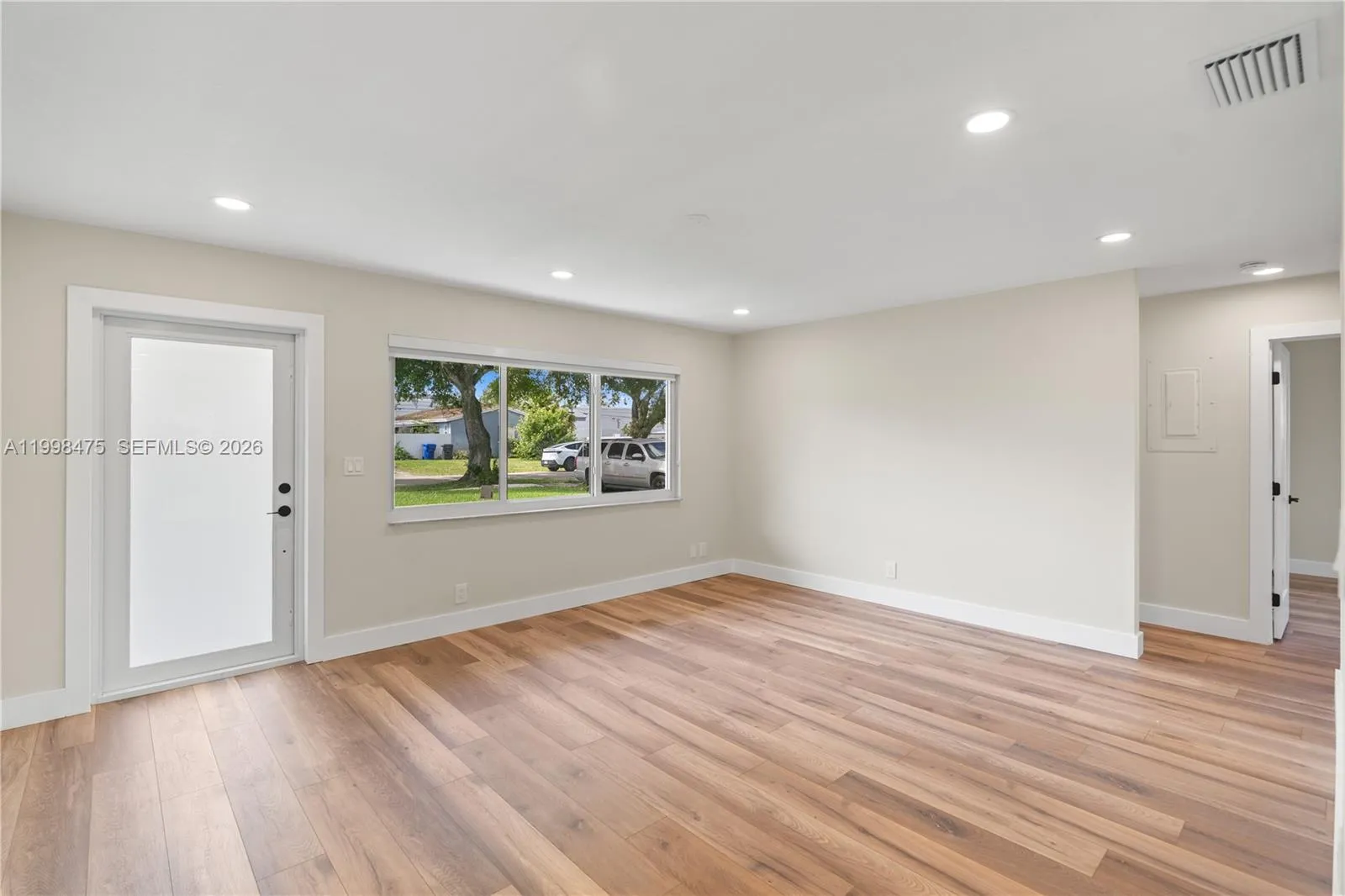 6881 Harding St, Hollywood, Florida 33024, Hollywood, Florida 33024, 3 Bedrooms Bedrooms, ,2 BathroomsBathrooms,Residential,For Sale,6881 Harding St, Hollywood, Florida 33024,A11998475