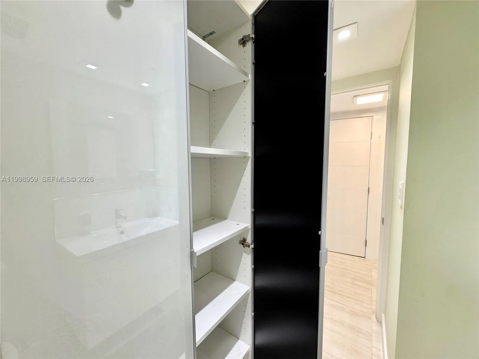 210 174th St 816, Sunny Isles Beach, Florida 33160, Sunny Isles Beach, Florida 33160, 1 Bedroom Bedrooms, ,1 BathroomBathrooms,Residential Lease,For Rent,210 174th St 816, Sunny Isles Beach, Florida 33160,A11998959