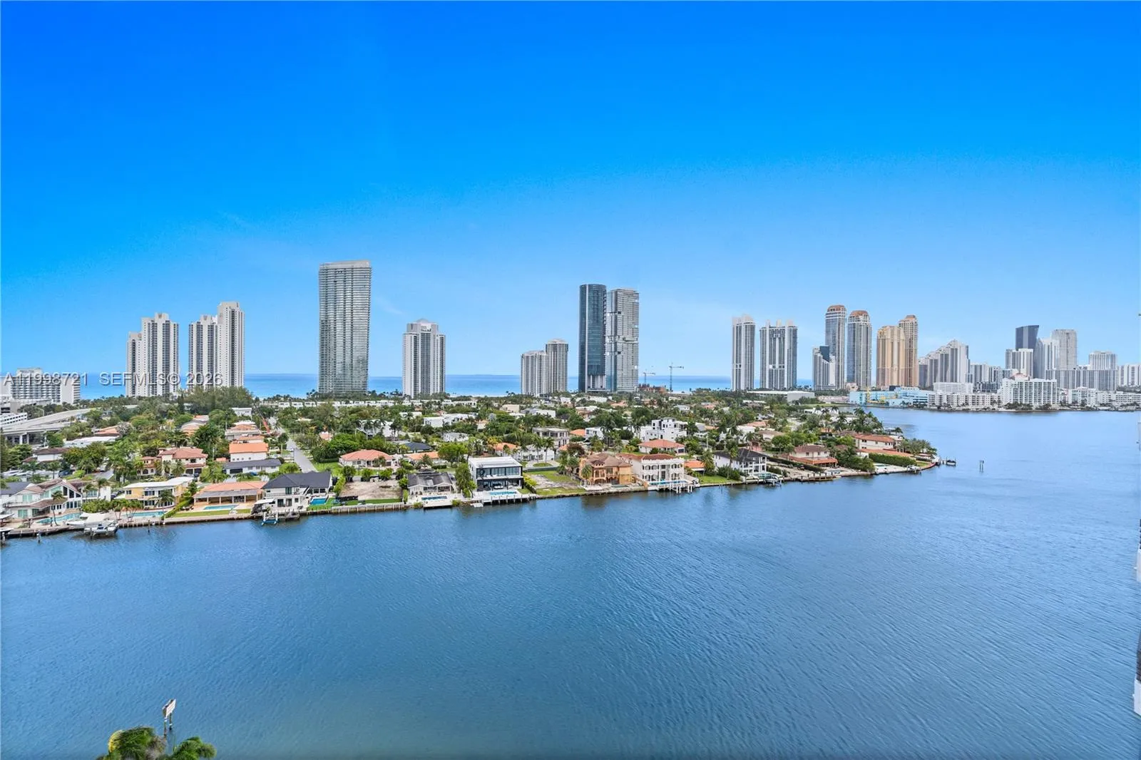 19101 Ne 36th Ct 1811, Aventura, Florida 33180, Aventura, Florida 33180, 2 Bedrooms Bedrooms, ,2 BathroomsBathrooms,Residential Lease,For Rent,19101 Ne 36th Ct 1811, Aventura, Florida 33180,A11998721