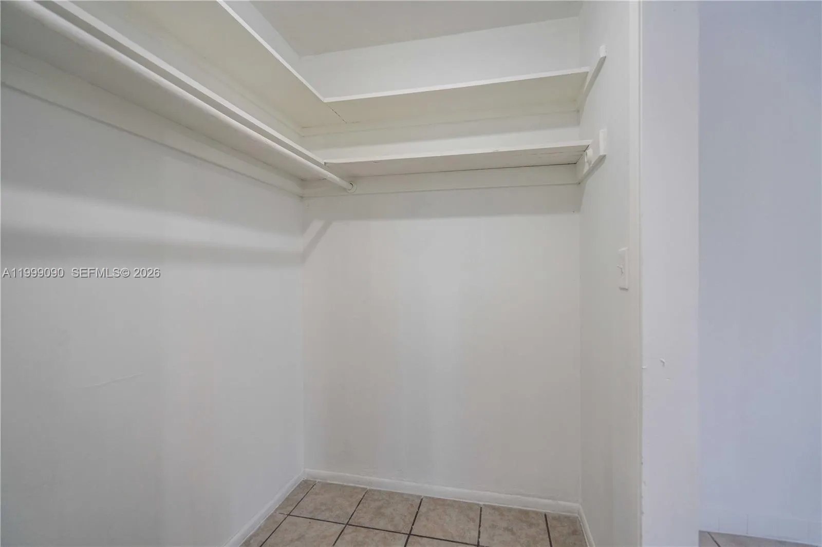 3049 Nw 9th Ave 9a, Wilton Manors, Florida 33311, Wilton Manors, Florida 33311, ,1 BathroomBathrooms,Residential Lease,For Rent,3049 Nw 9th Ave 9a, Wilton Manors, Florida 33311,A11999090