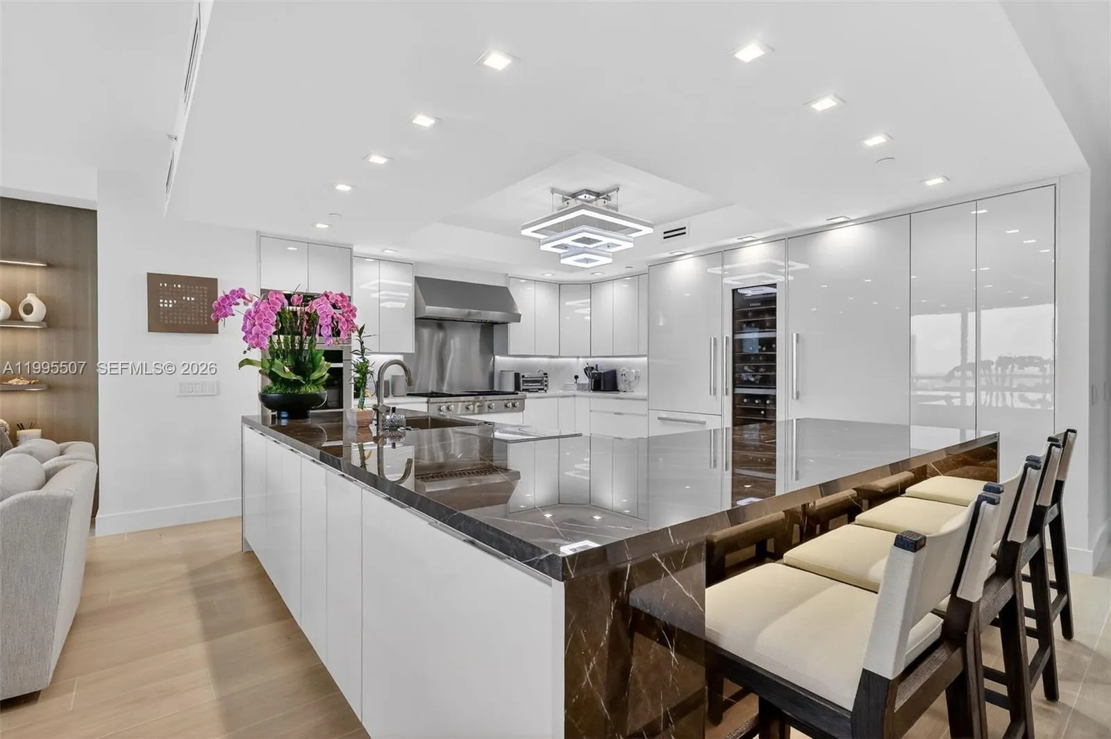 6000 Island Blvd 2102, Aventura, Florida 33160, Aventura, Florida 33160, 3 Bedrooms Bedrooms, ,3 BathroomsBathrooms,Residential,For Sale,6000 Island Blvd 2102, Aventura, Florida 33160,A11995507