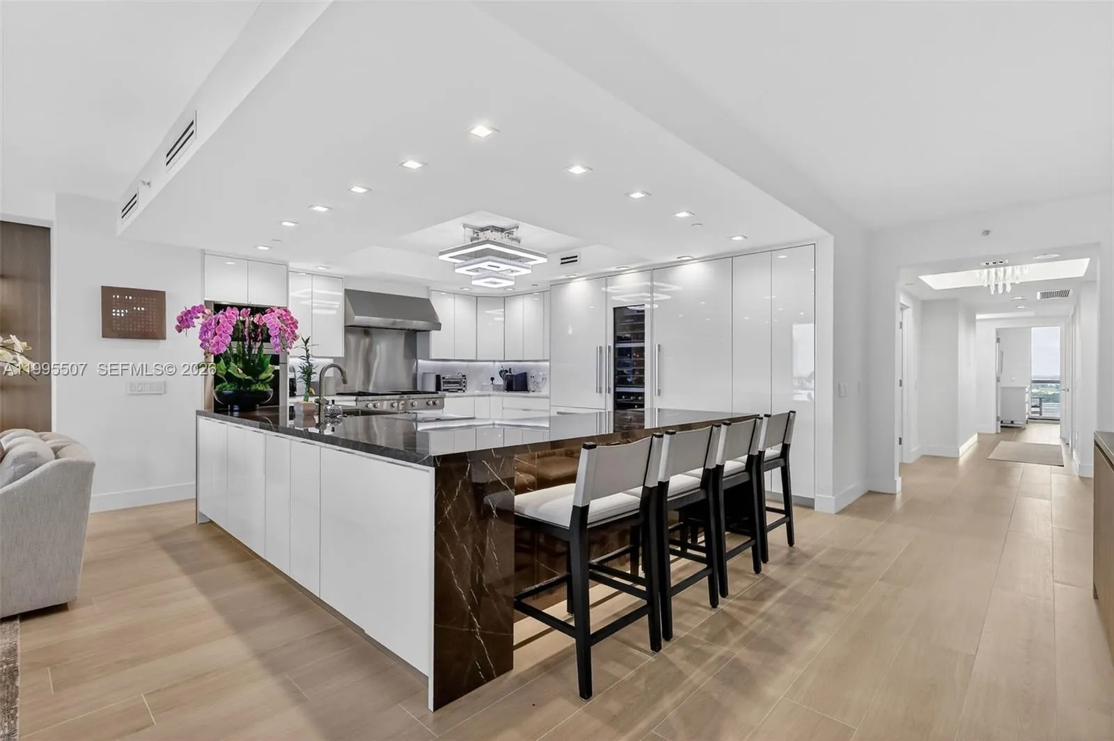 6000 Island Blvd 2102, Aventura, Florida 33160, Aventura, Florida 33160, 3 Bedrooms Bedrooms, ,3 BathroomsBathrooms,Residential,For Sale,6000 Island Blvd 2102, Aventura, Florida 33160,A11995507