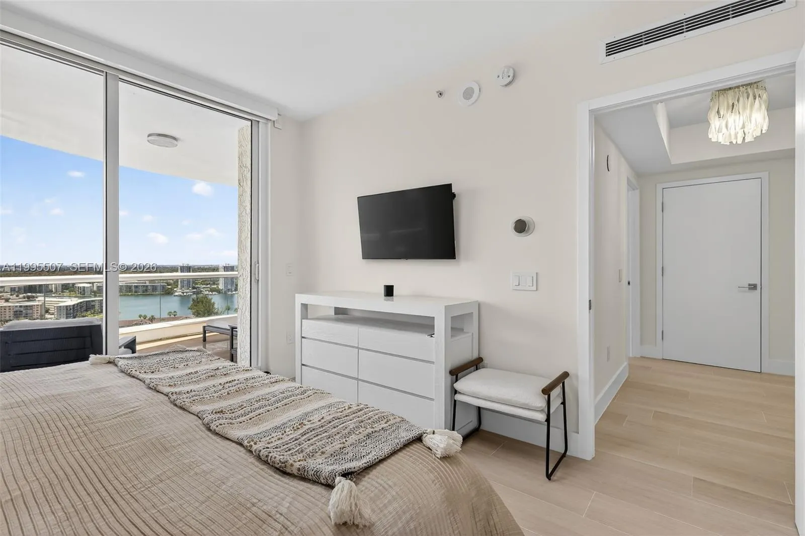 6000 Island Blvd 2102, Aventura, Florida 33160, Aventura, Florida 33160, 3 Bedrooms Bedrooms, ,3 BathroomsBathrooms,Residential,For Sale,6000 Island Blvd 2102, Aventura, Florida 33160,A11995507
