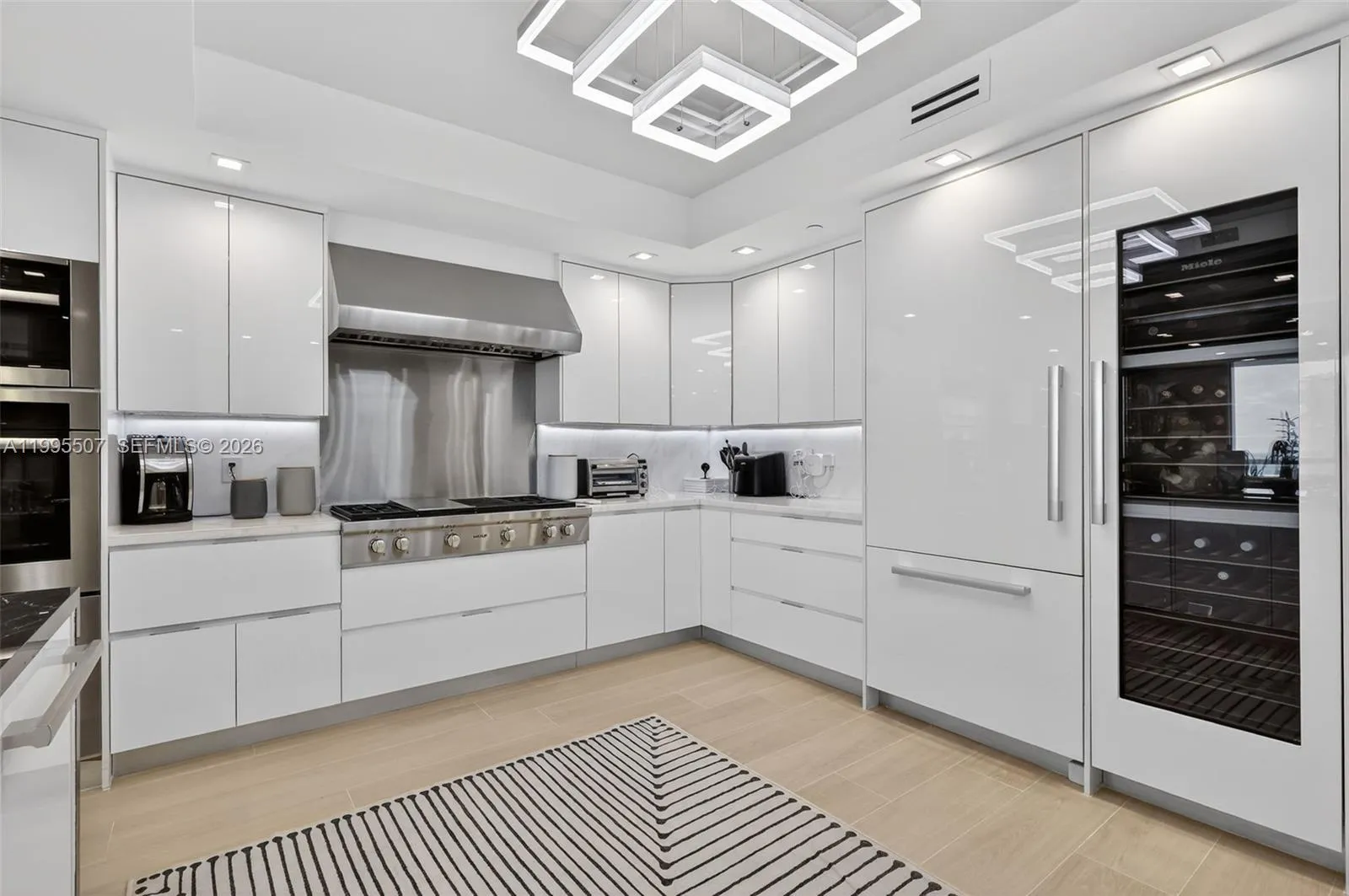 6000 Island Blvd 2102, Aventura, Florida 33160, Aventura, Florida 33160, 3 Bedrooms Bedrooms, ,3 BathroomsBathrooms,Residential,For Sale,6000 Island Blvd 2102, Aventura, Florida 33160,A11995507