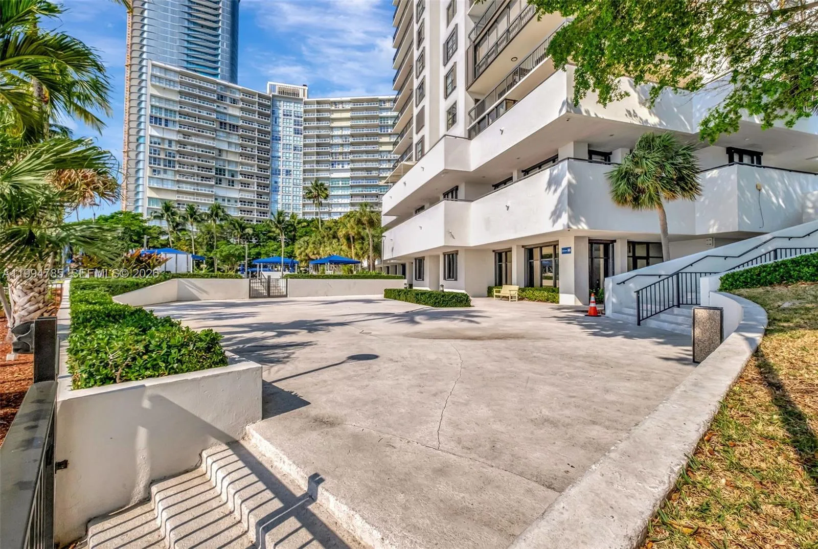 2333 Brickell Ave 305, Miami, Florida 33129, Miami, Florida 33129, 2 Bedrooms Bedrooms, ,2 BathroomsBathrooms,Residential,For Sale,2333 Brickell Ave 305, Miami, Florida 33129,A11994785