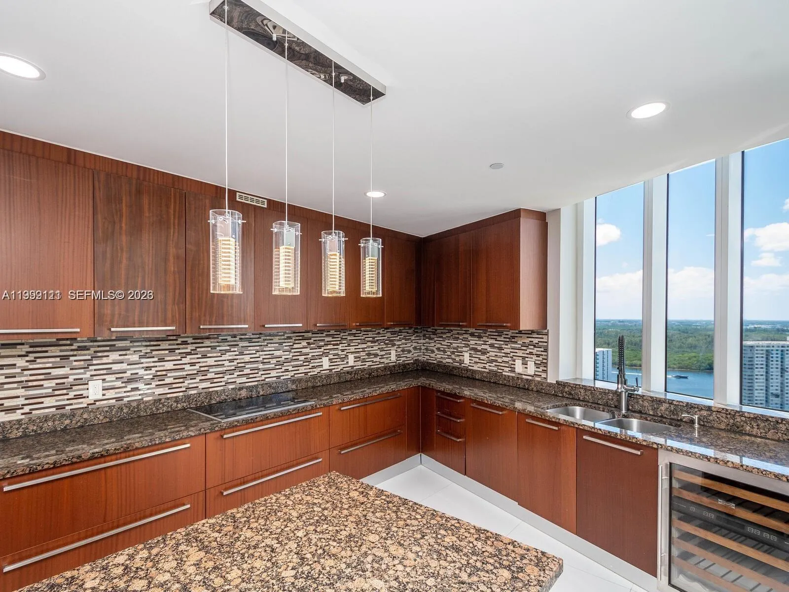 15901 Collins Ave 2504, Sunny Isles Beach, Florida, Sunny Isles Beach, Florida 33160, 3 Bedrooms Bedrooms, ,3 BathroomsBathrooms,Residential,For Sale,15901 Collins Ave 2504, Sunny Isles Beach, Florida,A11999111