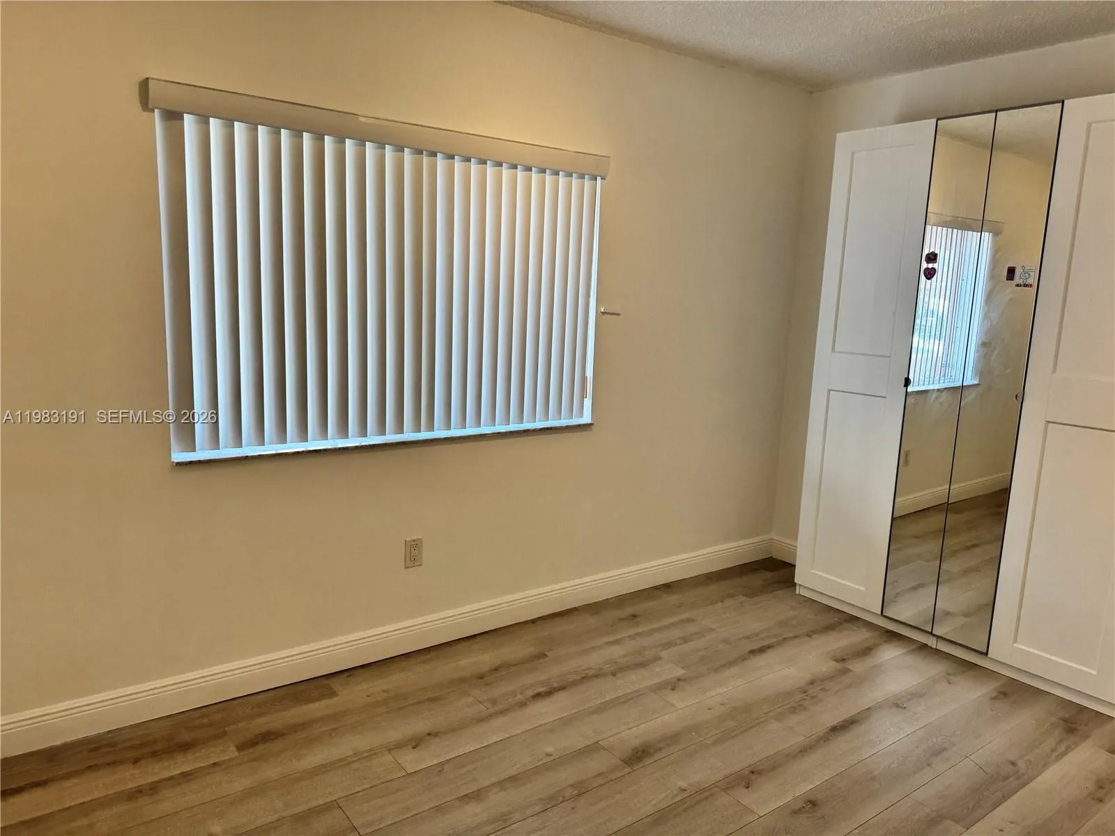 8025 Lake Dr 102, Doral, Florida 33166, Doral, Florida 33166, 2 Bedrooms Bedrooms, ,2 BathroomsBathrooms,Residential Lease,For Rent,8025 Lake Dr 102, Doral, Florida 33166,A11983191