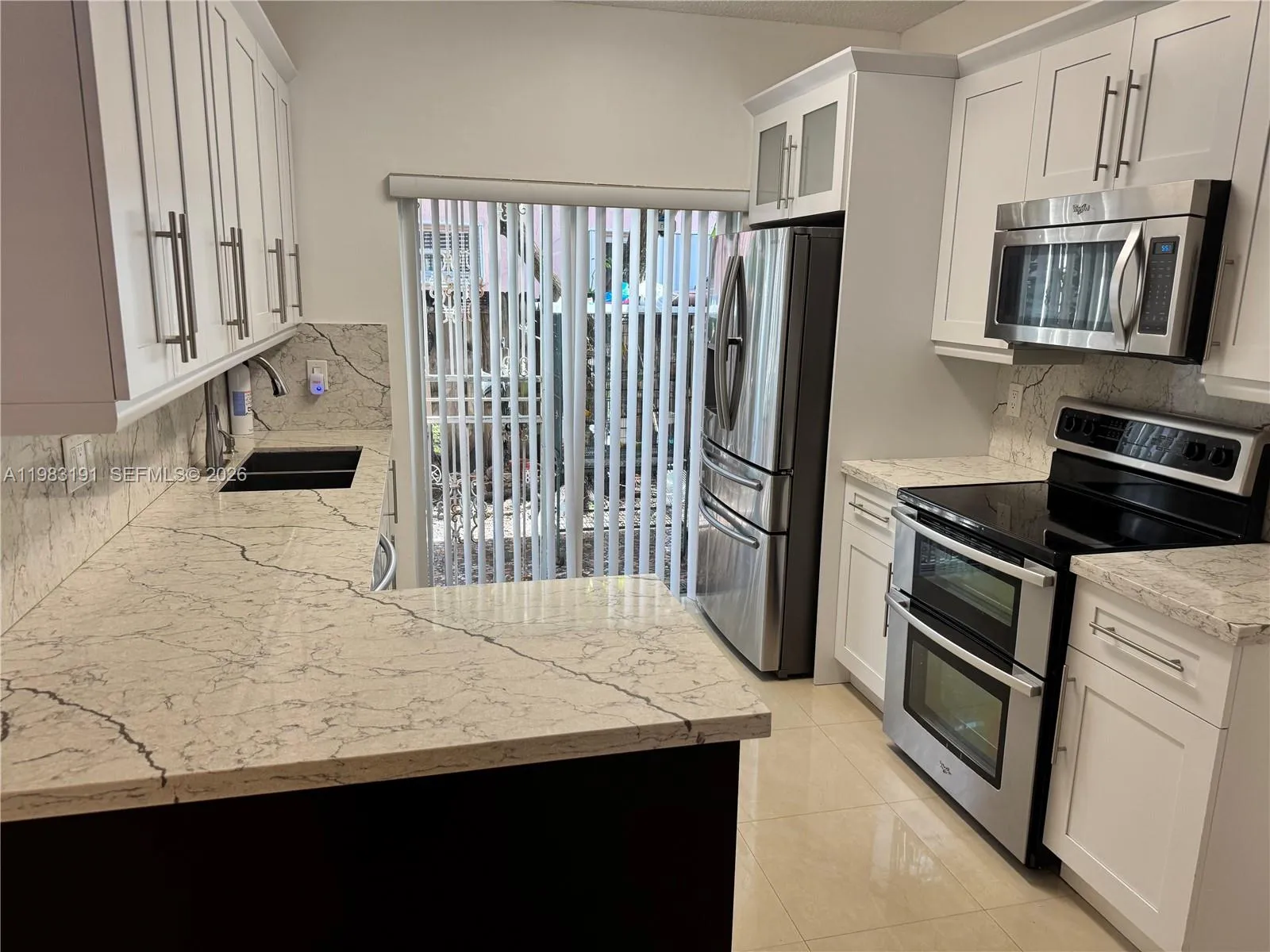 8025 Lake Dr 102, Doral, Florida 33166, Doral, Florida 33166, 2 Bedrooms Bedrooms, ,2 BathroomsBathrooms,Residential Lease,For Rent,8025 Lake Dr 102, Doral, Florida 33166,A11983191
