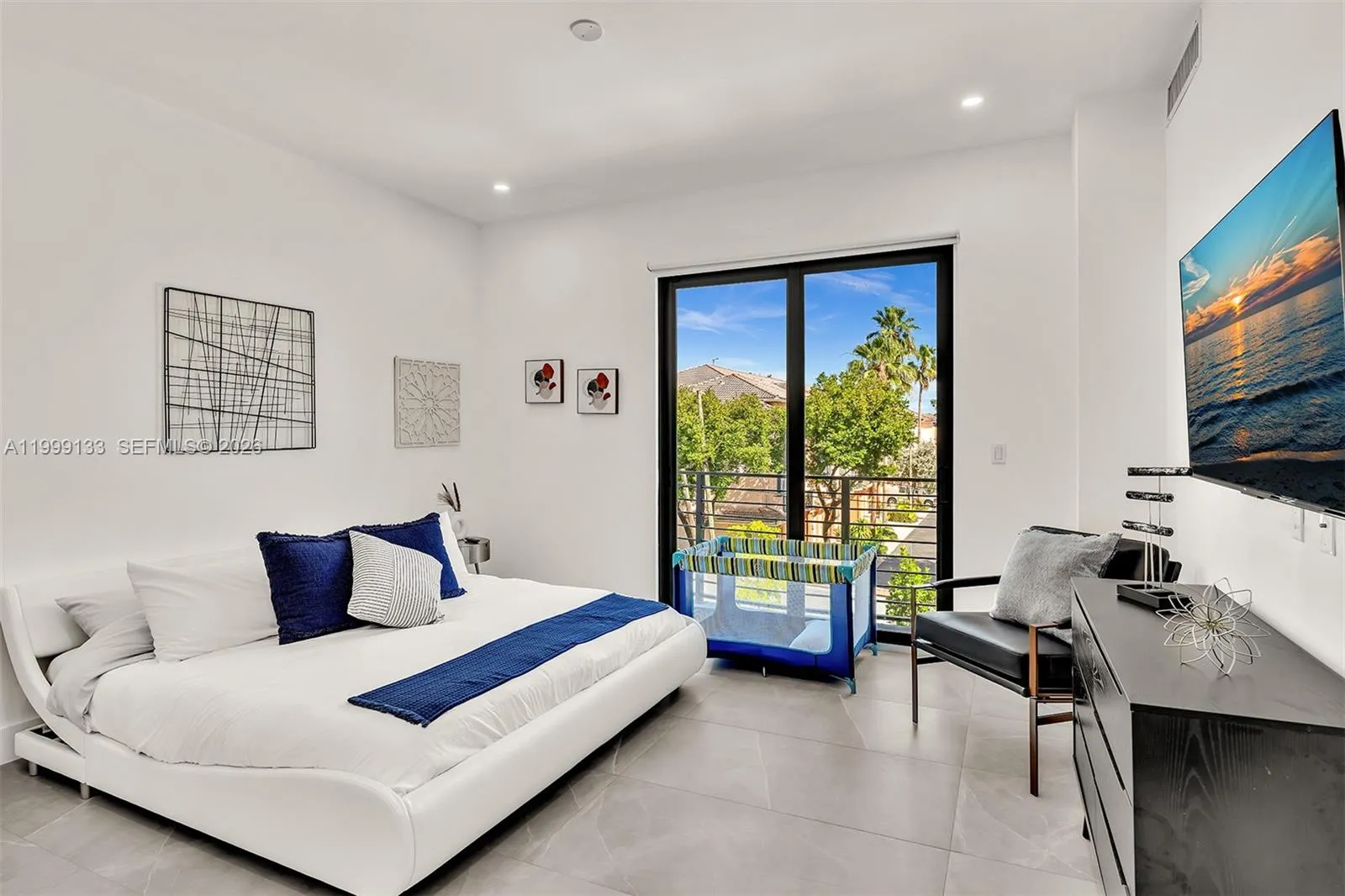 2100 Miami Rd 204, Fort Lauderdale, Florida 33316, Fort Lauderdale, Florida 33316, 3 Bedrooms Bedrooms, ,3 BathroomsBathrooms,Residential Lease,For Rent,2100 Miami Rd 204, Fort Lauderdale, Florida 33316,A11999133