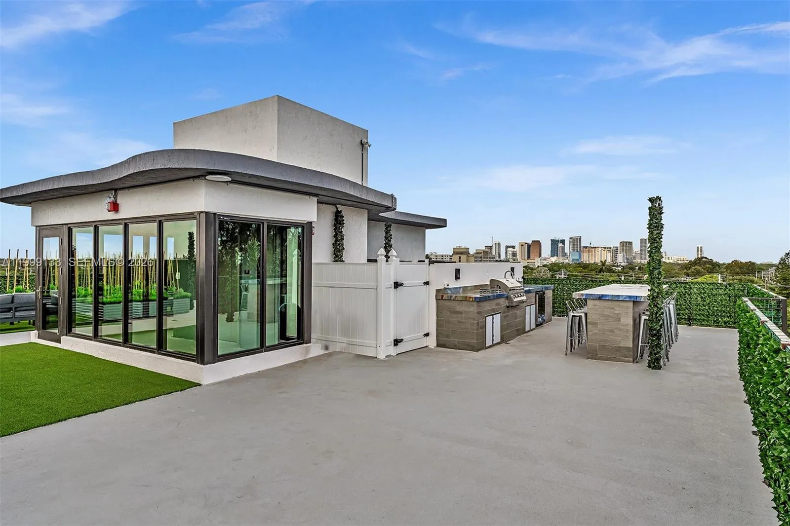 2100 Miami Rd 204, Fort Lauderdale, Florida 33316, Fort Lauderdale, Florida 33316, 3 Bedrooms Bedrooms, ,3 BathroomsBathrooms,Residential Lease,For Rent,2100 Miami Rd 204, Fort Lauderdale, Florida 33316,A11999133