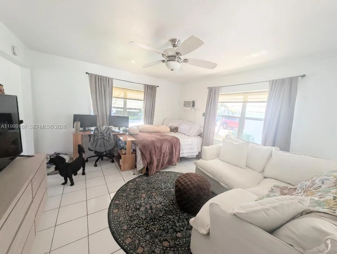 1004 N 16th Ave 1, Hollywood, Florida 33020, Hollywood, Florida 33020, ,1 BathroomBathrooms,Residential Lease,For Rent,1004 N 16th Ave 1, Hollywood, Florida 33020,A11999167