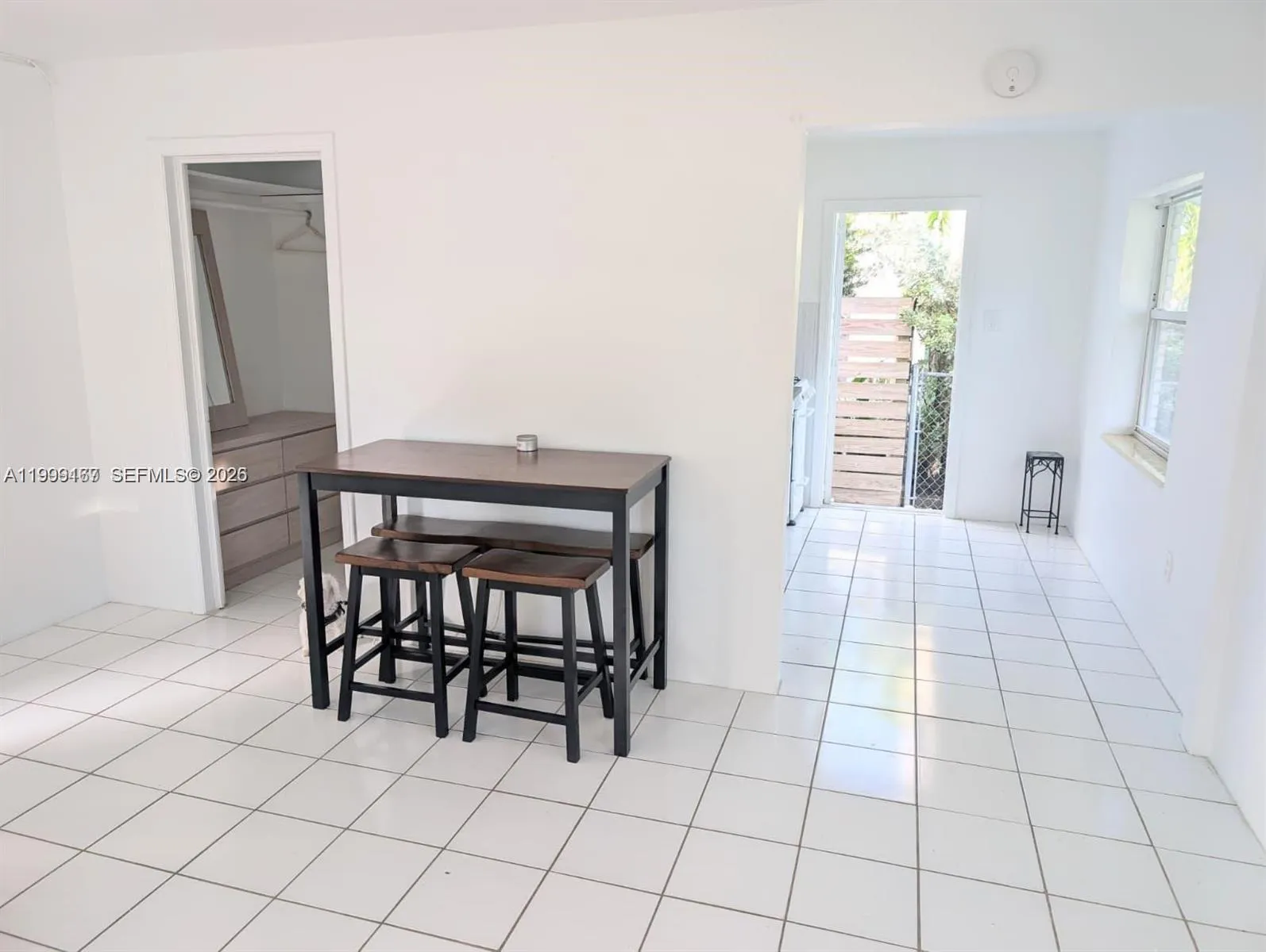1004 N 16th Ave 1, Hollywood, Florida 33020, Hollywood, Florida 33020, ,1 BathroomBathrooms,Residential Lease,For Rent,1004 N 16th Ave 1, Hollywood, Florida 33020,A11999167