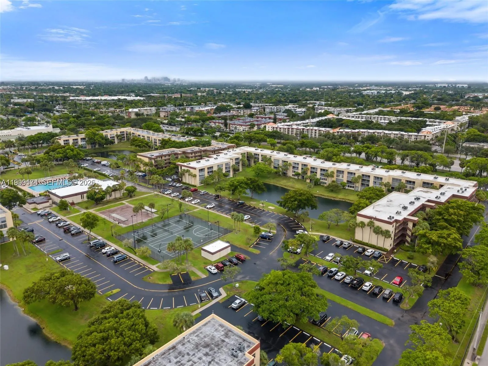 3141 Nw 47th Ter 121, Lauderdale Lakes, Florida 33, Lauderdale Lakes, Florida 33319, 2 Bedrooms Bedrooms, ,2 BathroomsBathrooms,Residential,For Sale,3141 Nw 47th Ter 121, Lauderdale Lakes, Florida 33,A11999174