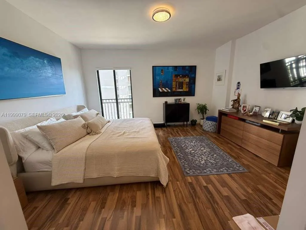 711 Biltmore Way 603, Coral Gables, Florida 33134, Coral Gables, Florida 33134, 2 Bedrooms Bedrooms, ,2 BathroomsBathrooms,Residential Lease,For Rent,711 Biltmore Way 603, Coral Gables, Florida 33134,A11999079