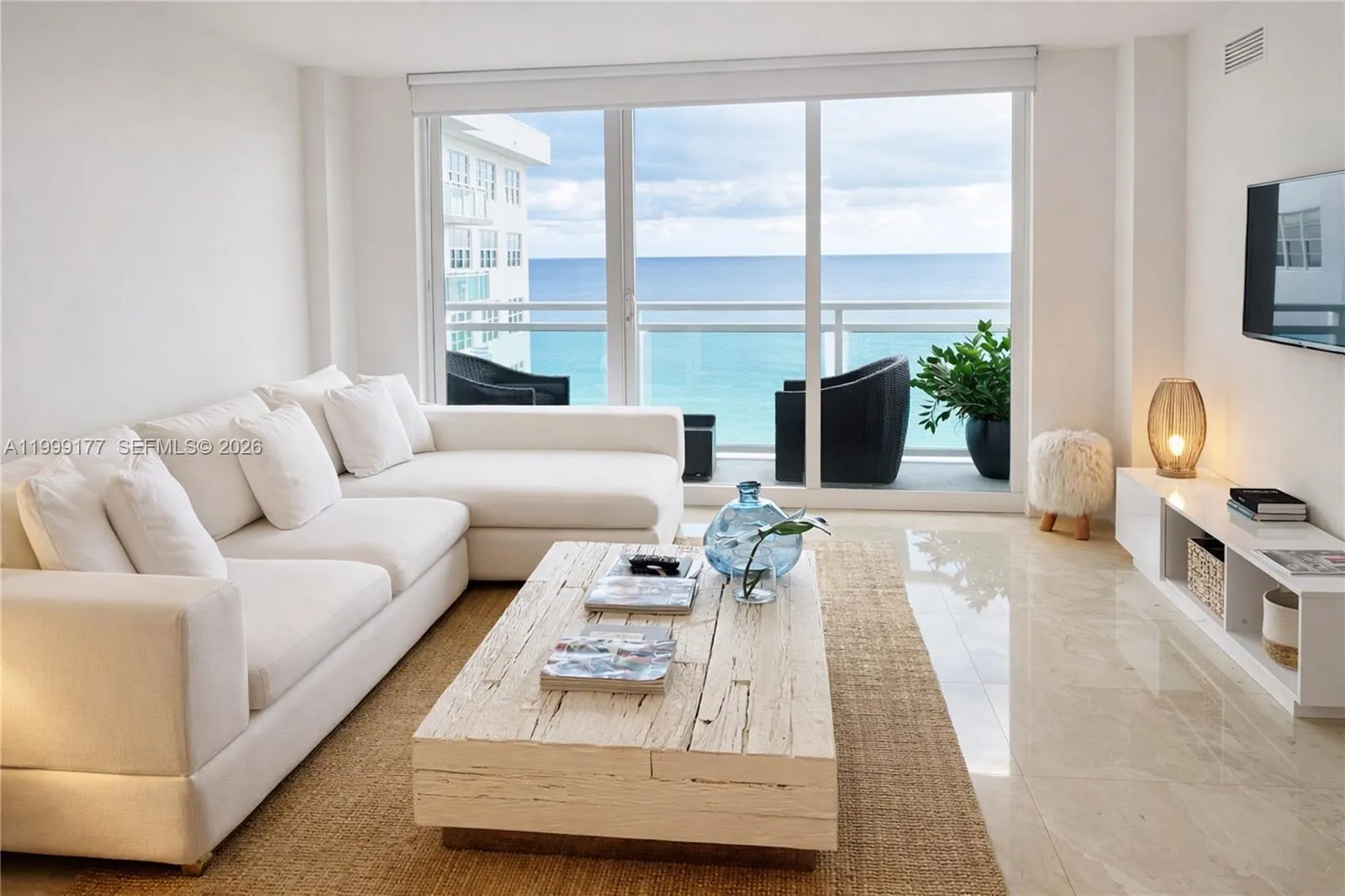 6917 Collins Ave 1611, Miami Beach, Florida 33141, Miami Beach, Florida 33141, 1 Bedroom Bedrooms, ,1 BathroomBathrooms,Residential Lease,For Rent,6917 Collins Ave 1611, Miami Beach, Florida 33141,A11999177