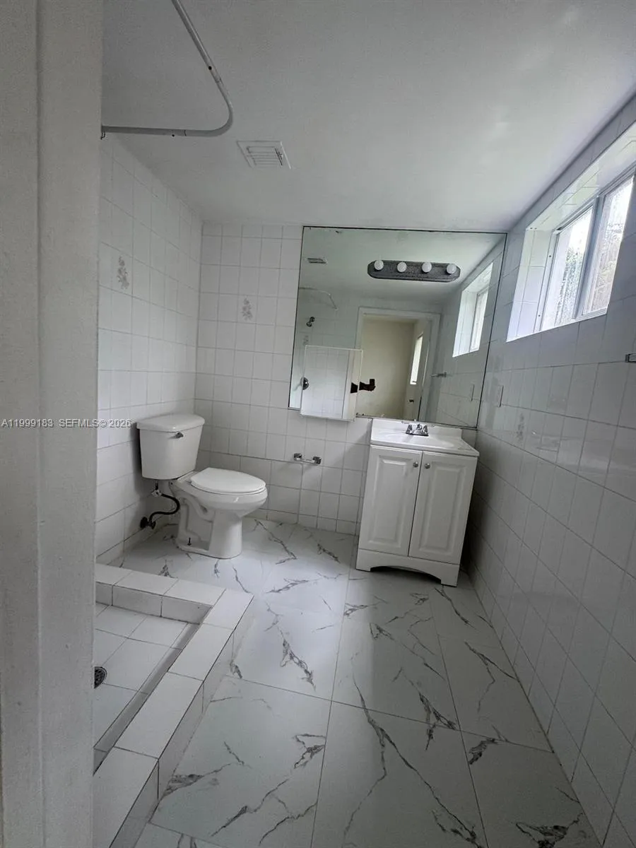 680 Ne 88th Ter 6, Miami, Florida 33138, Miami, Florida 33138, 1 Bedroom Bedrooms, ,1 BathroomBathrooms,Residential Lease,For Rent,680 Ne 88th Ter 6, Miami, Florida 33138,A11999183