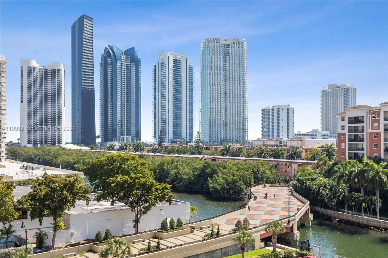 250 174th St 605, Sunny Isles Beach, Florida 33160, Sunny Isles Beach, Florida 33160, 2 Bedrooms Bedrooms, ,2 BathroomsBathrooms,Residential Lease,For Rent,250 174th St 605, Sunny Isles Beach, Florida 33160,A11999213