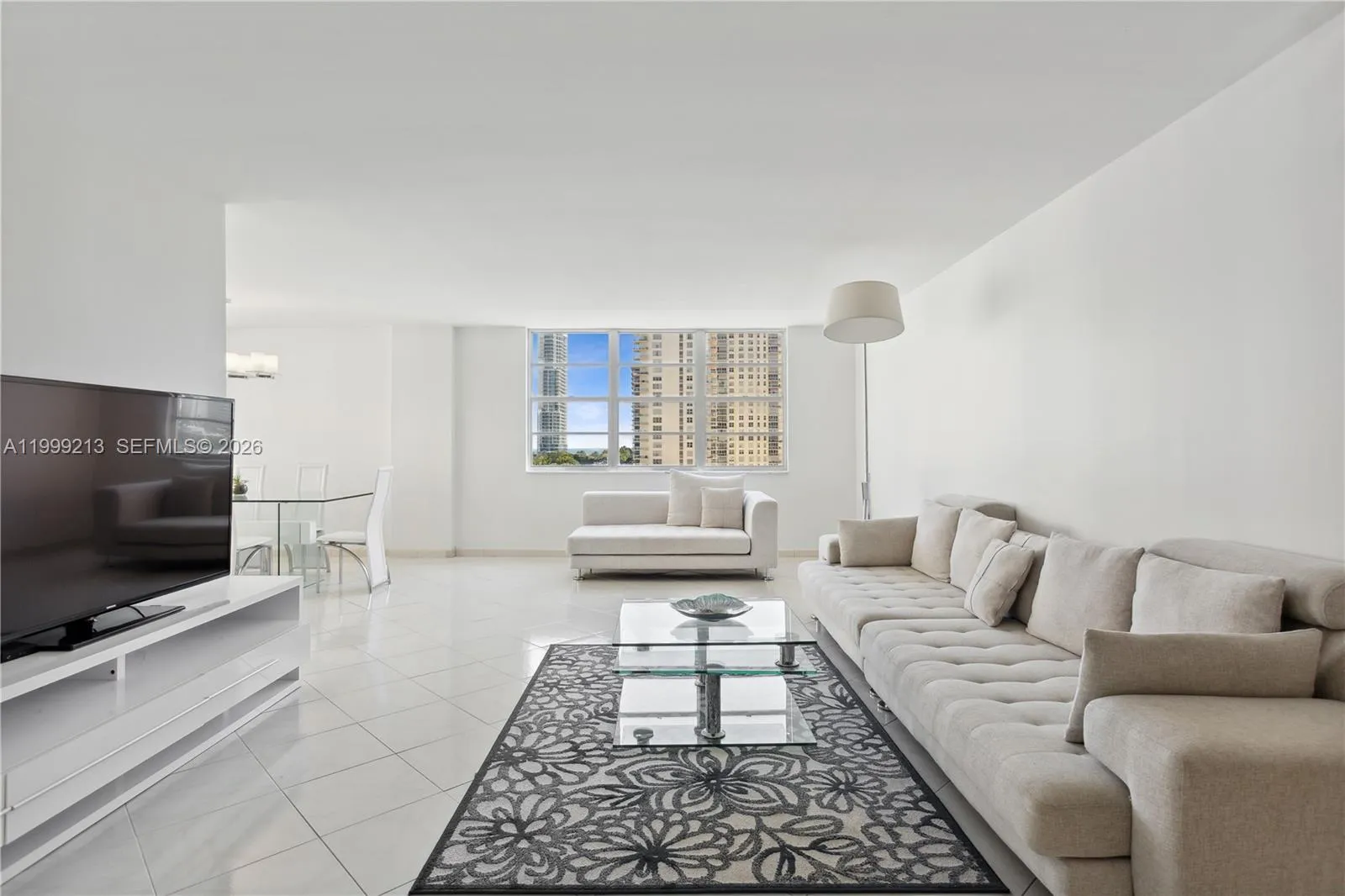250 174th St 605, Sunny Isles Beach, Florida 33160, Sunny Isles Beach, Florida 33160, 2 Bedrooms Bedrooms, ,2 BathroomsBathrooms,Residential Lease,For Rent,250 174th St 605, Sunny Isles Beach, Florida 33160,A11999213