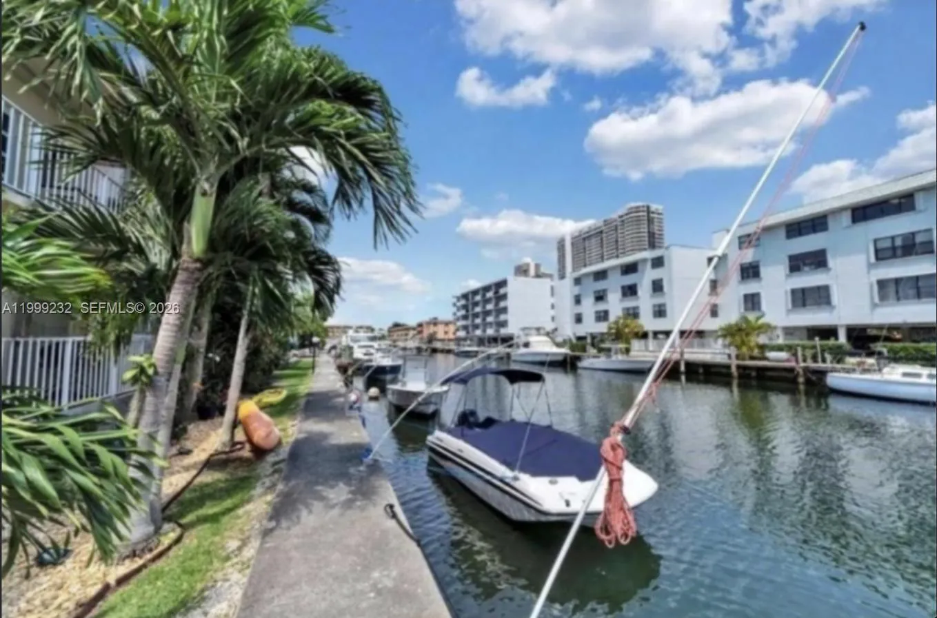 3681 Ne 170th St 4, North Miami Beach, Florida 331, North Miami Beach, Florida 33160, 2 Bedrooms Bedrooms, ,2 BathroomsBathrooms,Residential Lease,For Rent,3681 Ne 170th St 4, North Miami Beach, Florida 331,A11999232