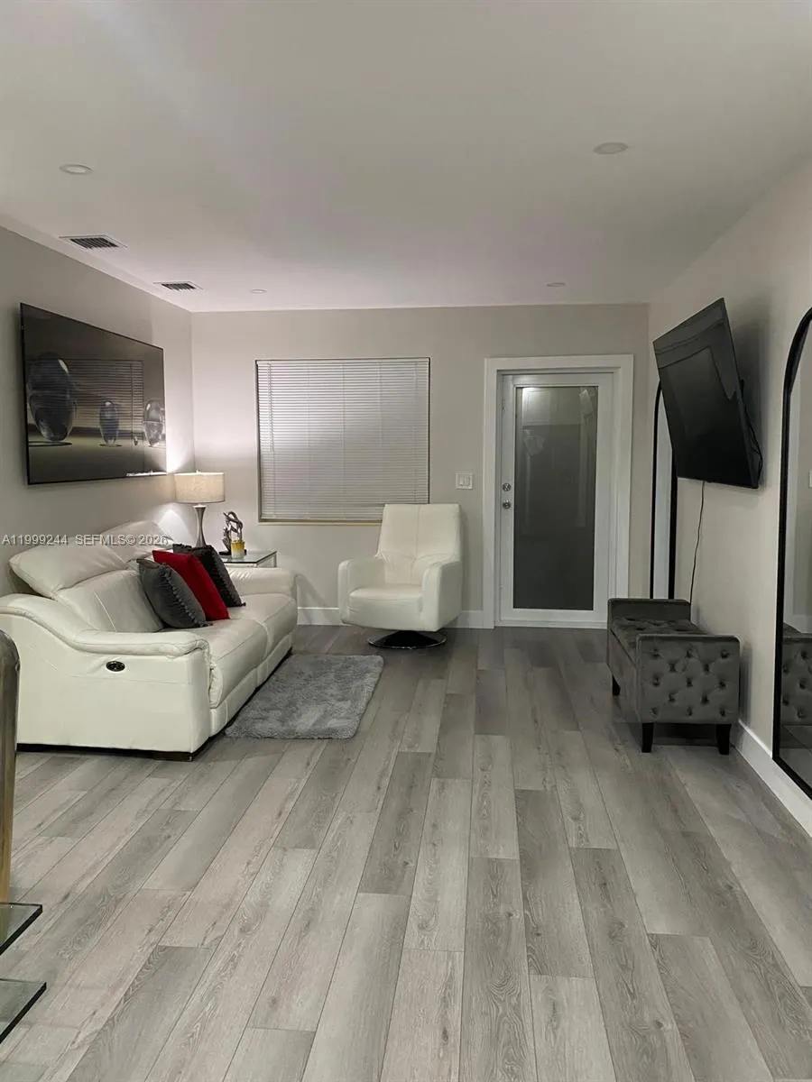 434 Tamiami Blvd 0, Miami, Florida 33144, Miami, Florida 33144, 2 Bedrooms Bedrooms, ,1 BathroomBathrooms,Residential Lease,For Rent,434 Tamiami Blvd 0, Miami, Florida 33144,A11999244