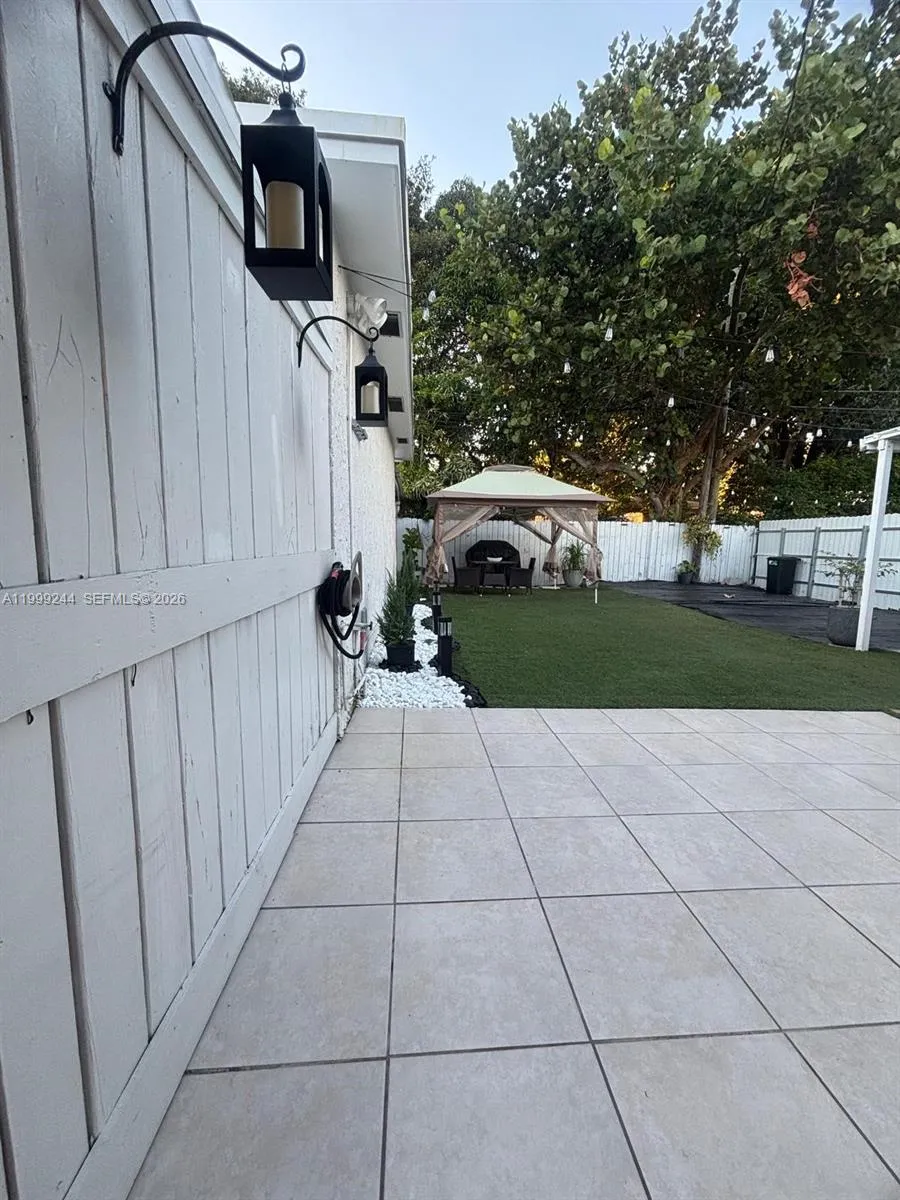 434 Tamiami Blvd 0, Miami, Florida 33144, Miami, Florida 33144, 2 Bedrooms Bedrooms, ,1 BathroomBathrooms,Residential Lease,For Rent,434 Tamiami Blvd 0, Miami, Florida 33144,A11999244