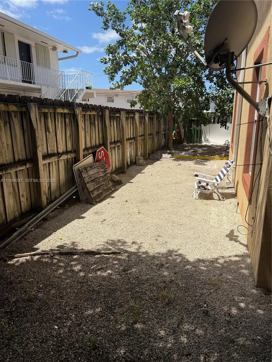 128 W 21st St 202, Hialeah, Florida 33010, Hialeah, Florida 33010, 2 Bedrooms Bedrooms, ,1 BathroomBathrooms,Residential Lease,For Rent,128 W 21st St 202, Hialeah, Florida 33010,A11999097