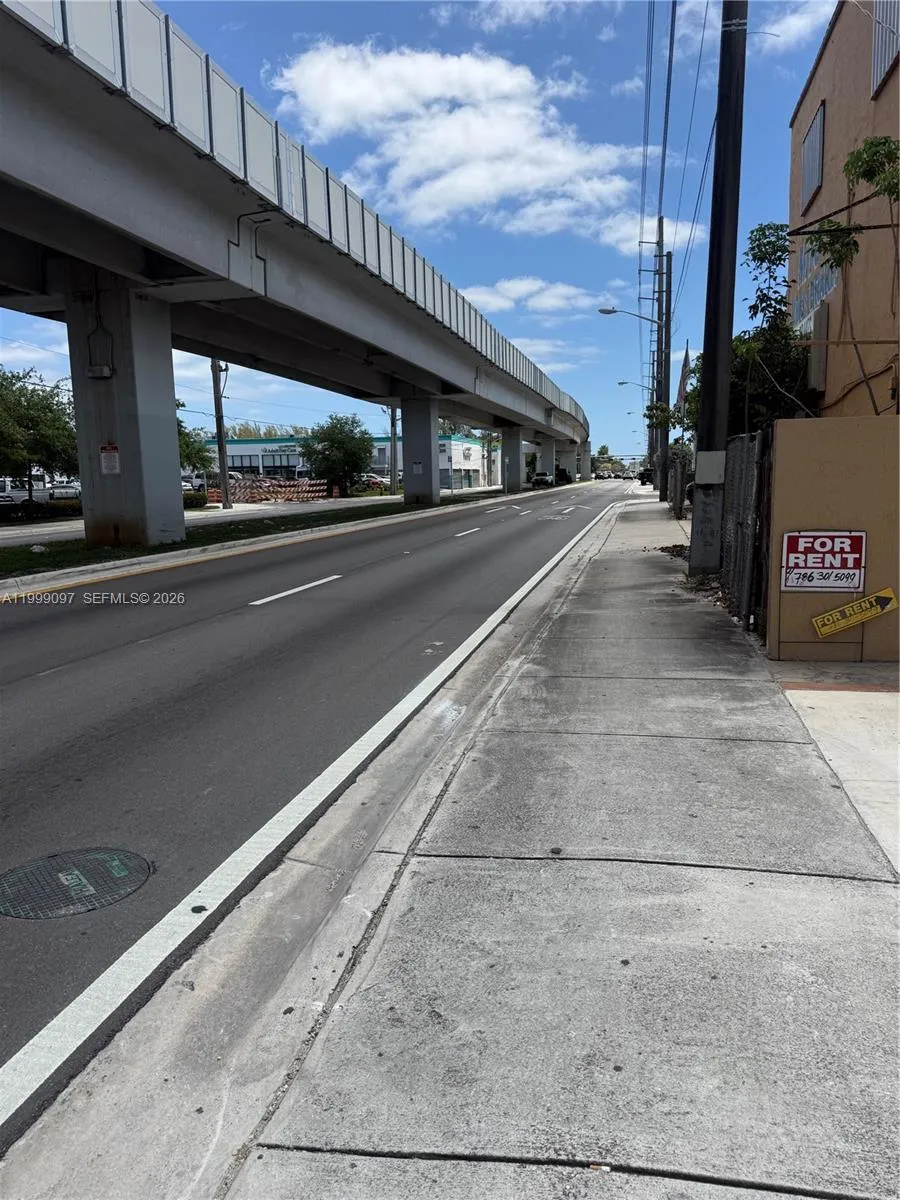 128 W 21st St 202, Hialeah, Florida 33010, Hialeah, Florida 33010, 2 Bedrooms Bedrooms, ,1 BathroomBathrooms,Residential Lease,For Rent,128 W 21st St 202, Hialeah, Florida 33010,A11999097