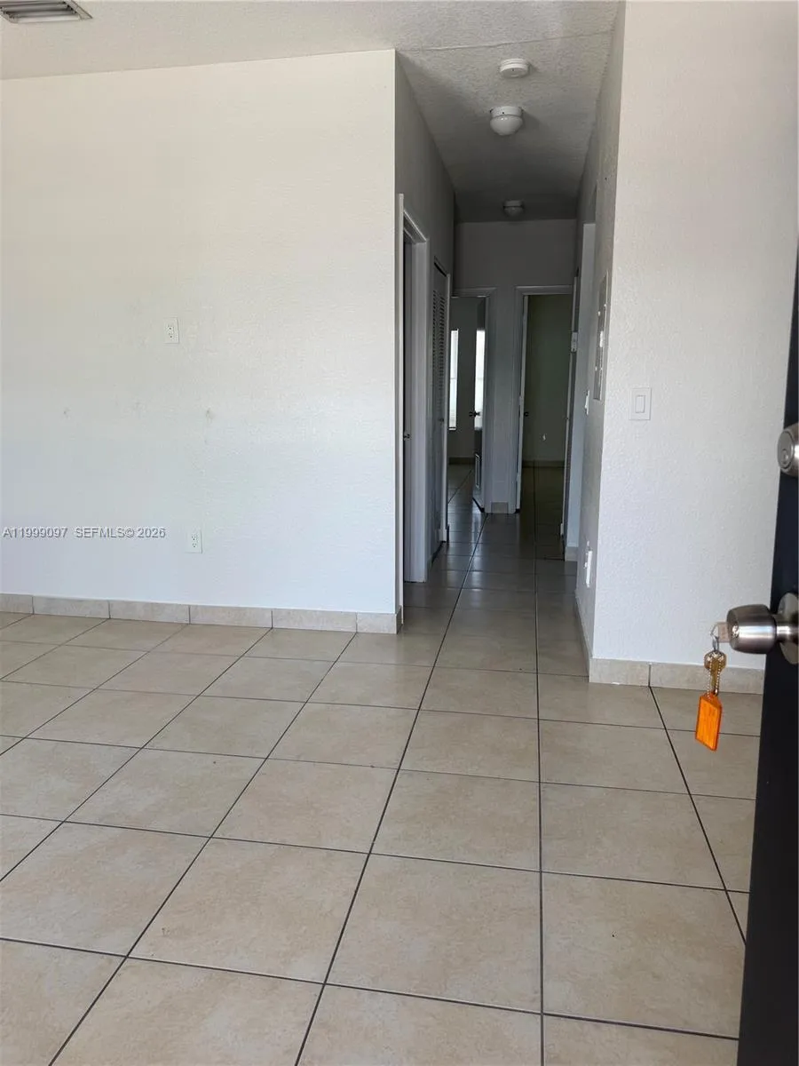 128 W 21st St 202, Hialeah, Florida 33010, Hialeah, Florida 33010, 2 Bedrooms Bedrooms, ,1 BathroomBathrooms,Residential Lease,For Rent,128 W 21st St 202, Hialeah, Florida 33010,A11999097