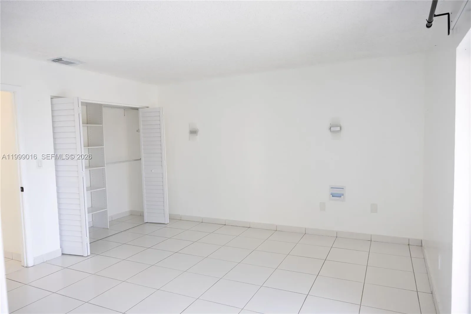 11830 Sw 19th Ln 186, Miami, Florida 33175, Miami, Florida 33175, 3 Bedrooms Bedrooms, ,2 BathroomsBathrooms,Residential Lease,For Rent,11830 Sw 19th Ln 186, Miami, Florida 33175,A11999016
