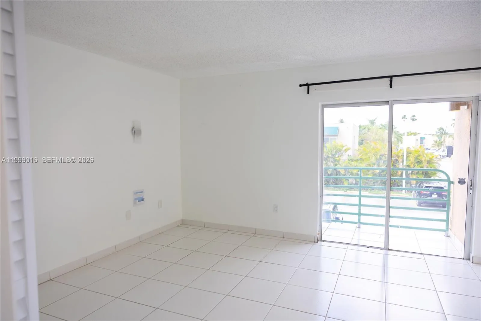 11830 Sw 19th Ln 186, Miami, Florida 33175, Miami, Florida 33175, 3 Bedrooms Bedrooms, ,2 BathroomsBathrooms,Residential Lease,For Rent,11830 Sw 19th Ln 186, Miami, Florida 33175,A11999016