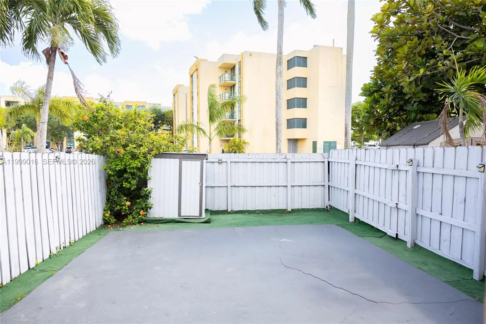 11830 Sw 19th Ln 186, Miami, Florida 33175, Miami, Florida 33175, 3 Bedrooms Bedrooms, ,2 BathroomsBathrooms,Residential Lease,For Rent,11830 Sw 19th Ln 186, Miami, Florida 33175,A11999016