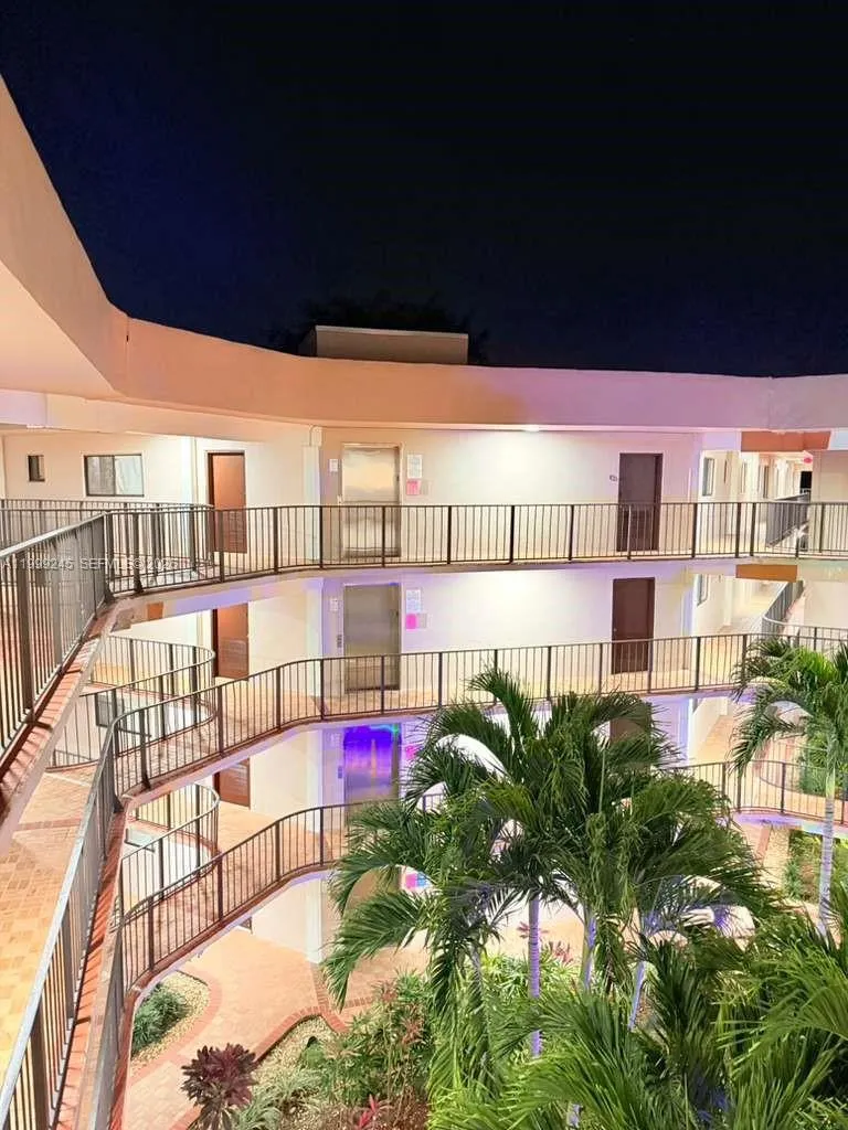 8420 Sw 133rd Ave Rd 419, Miami, Florida 33183, Miami, Florida 33183, 3 Bedrooms Bedrooms, ,2 BathroomsBathrooms,Residential Lease,For Rent,8420 Sw 133rd Ave Rd 419, Miami, Florida 33183,A11999245