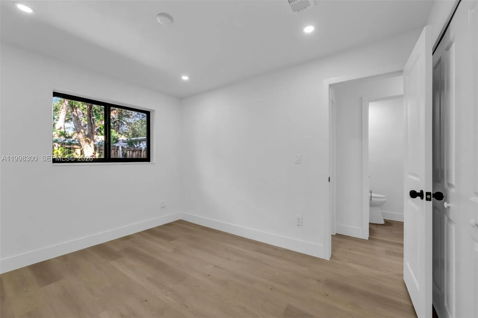 1595 Ne 143rd St 1, North Miami, Florida 33161, North Miami, Florida 33161, 2 Bedrooms Bedrooms, ,1 BathroomBathrooms,Residential Lease,For Rent,1595 Ne 143rd St 1, North Miami, Florida 33161,A11998300