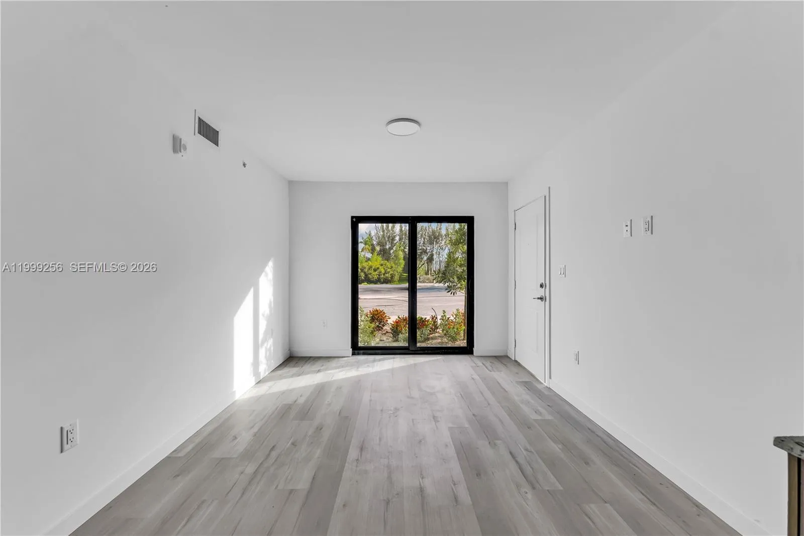 175 Nw 160th St 118, North Miami Beach, Florida 33, North Miami Beach, Florida 33169, 2 Bedrooms Bedrooms, ,2 BathroomsBathrooms,Residential Lease,For Rent,175 Nw 160th St 118, North Miami Beach, Florida 33,A11999256