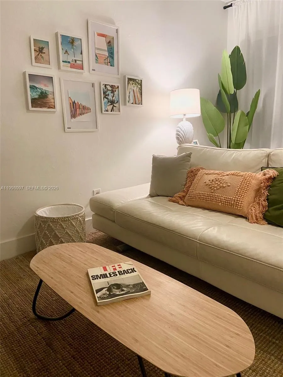 20 Se 13th Ter 1-2, Dania Beach, Florida 33004, Dania Beach, Florida 33004, 2 Bedrooms Bedrooms, ,2 BathroomsBathrooms,Residential Lease,For Rent,20 Se 13th Ter 1-2, Dania Beach, Florida 33004,A11998097