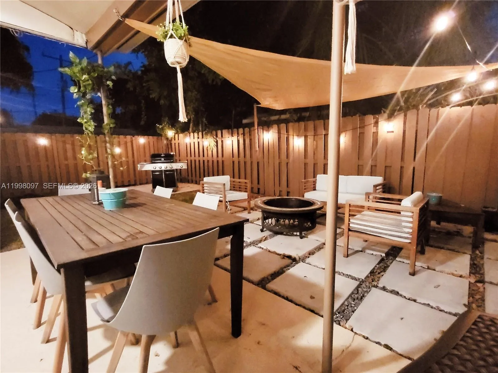 20 Se 13th Ter 1-2, Dania Beach, Florida 33004, Dania Beach, Florida 33004, 2 Bedrooms Bedrooms, ,2 BathroomsBathrooms,Residential Lease,For Rent,20 Se 13th Ter 1-2, Dania Beach, Florida 33004,A11998097