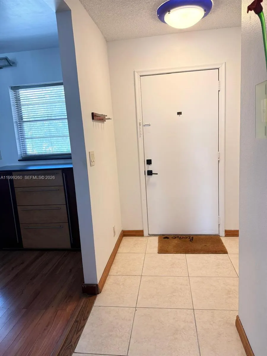 Hallandale Beach, Florida 33009, 2 Bedrooms Bedrooms, ,2 BathroomsBathrooms,Residential Lease,For Rent,A11999260