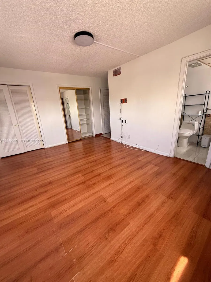 Hallandale Beach, Florida 33009, 2 Bedrooms Bedrooms, ,2 BathroomsBathrooms,Residential Lease,For Rent,A11999260
