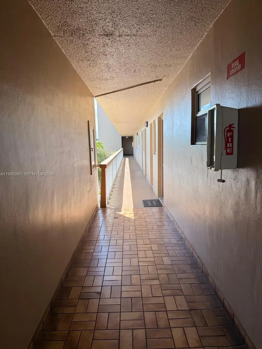 Hallandale Beach, Florida 33009, 2 Bedrooms Bedrooms, ,2 BathroomsBathrooms,Residential Lease,For Rent,A11999260