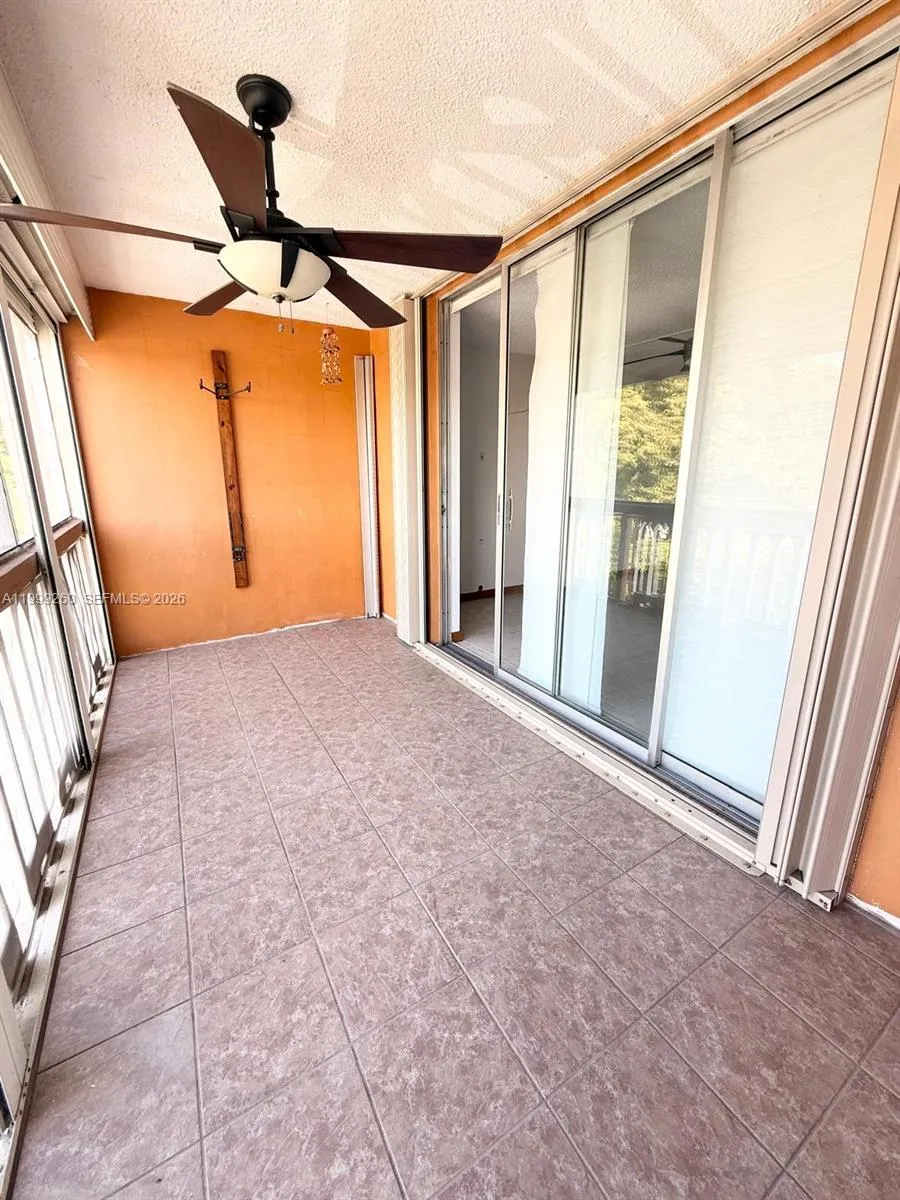 Hallandale Beach, Florida 33009, 2 Bedrooms Bedrooms, ,2 BathroomsBathrooms,Residential Lease,For Rent,A11999260